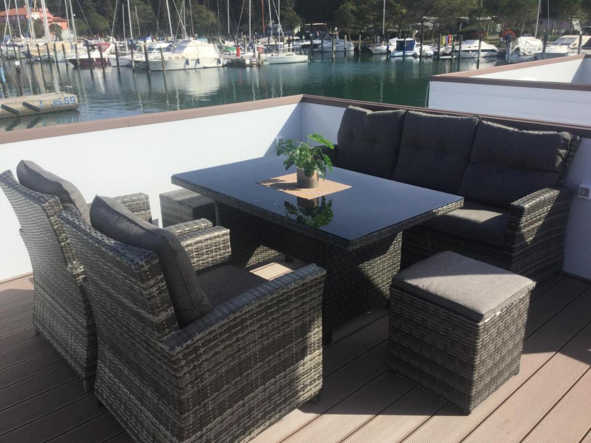 Floating House - Arena 2