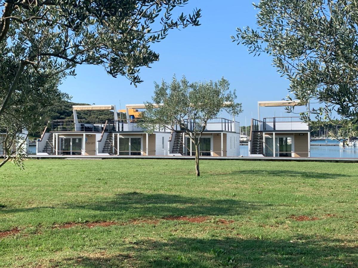 Floating House - Arena 2 Pula