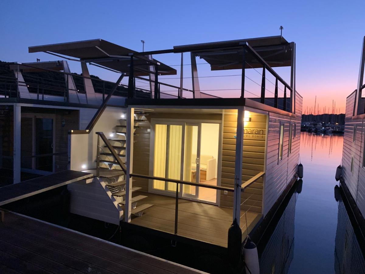 Floating House - Arena 2 Ferienhaus