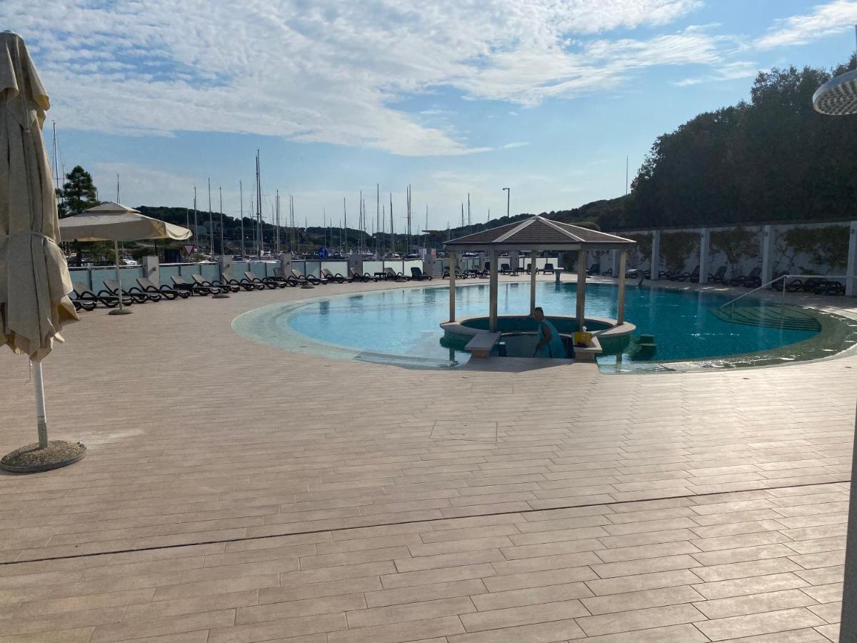 Ferienhaus Floating House - Arena 2 Pula